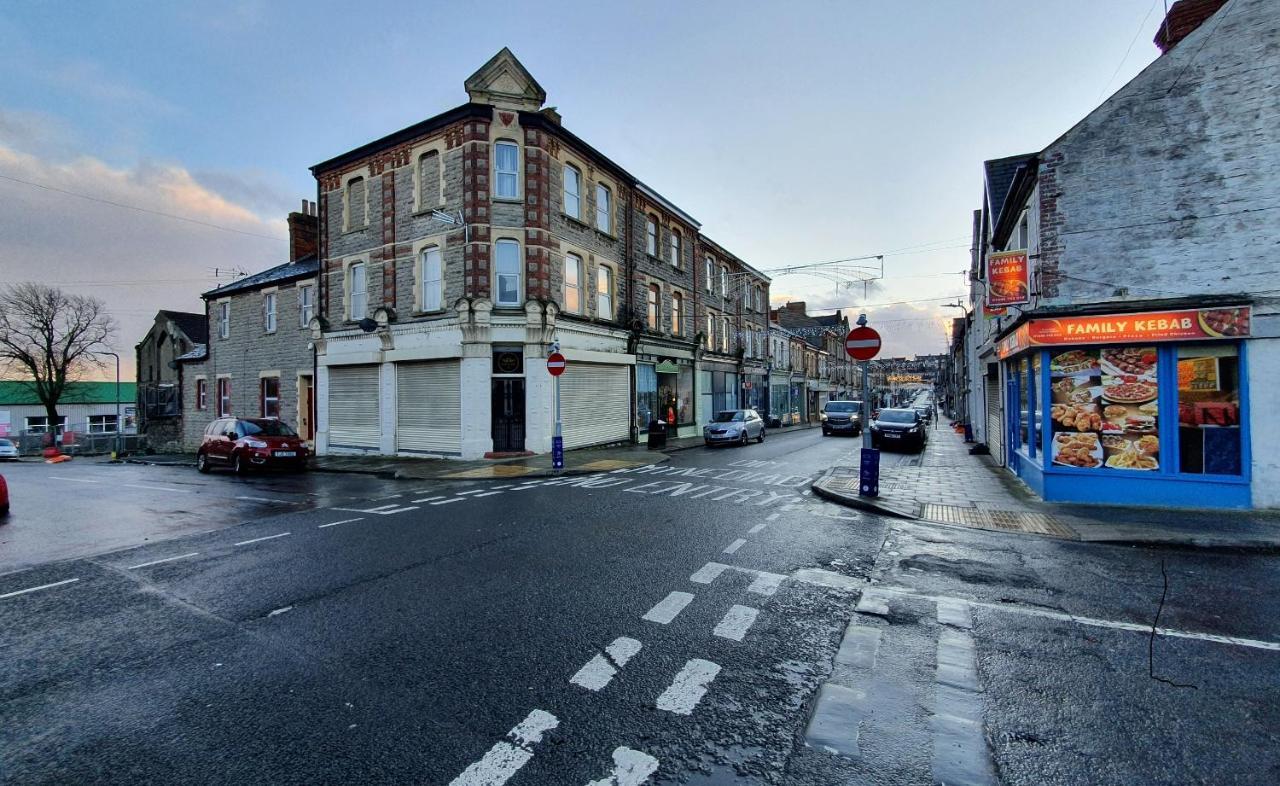 F3 2 Bedroomed Town House - Free Parking - Super 150 Mbps Wifi Near Gavin N Stacey Film House - 1 Free Dog Allowed Barry Exteriér fotografie