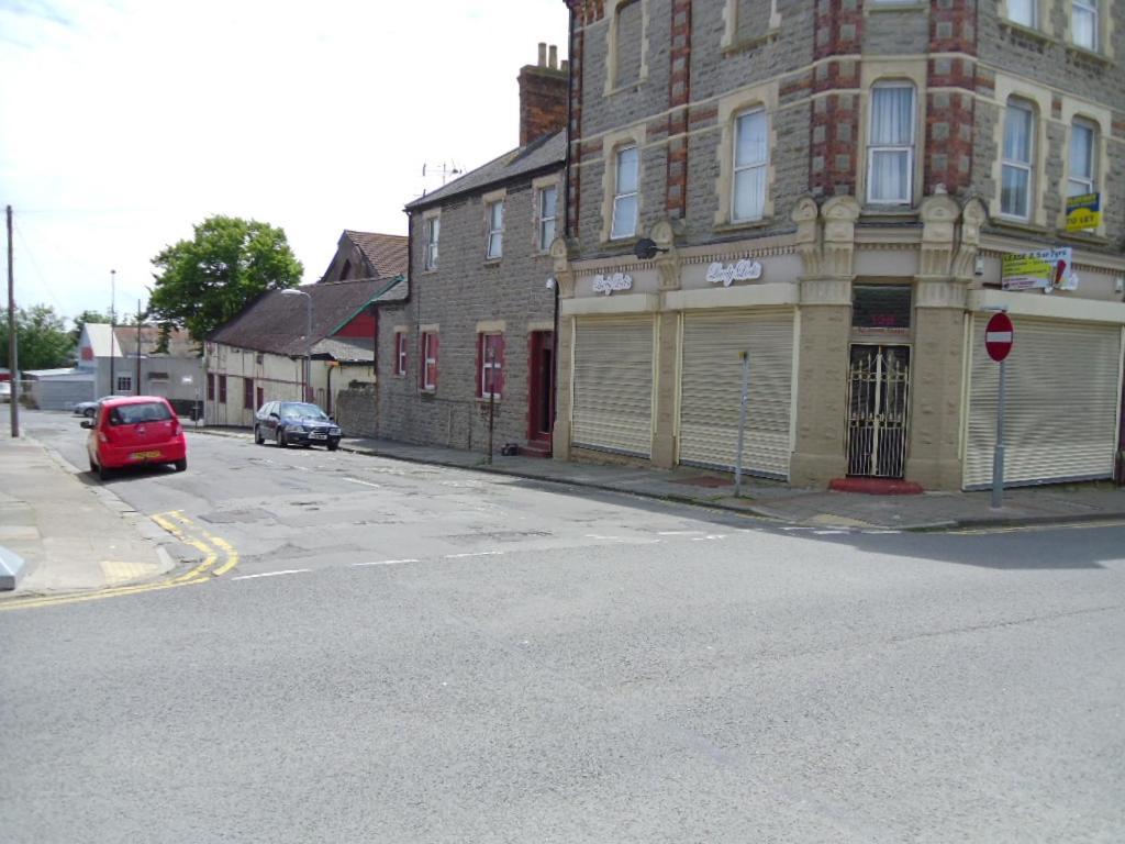 F3 2 Bedroomed Town House - Free Parking - Super 150 Mbps Wifi Near Gavin N Stacey Film House - 1 Free Dog Allowed Barry Exteriér fotografie