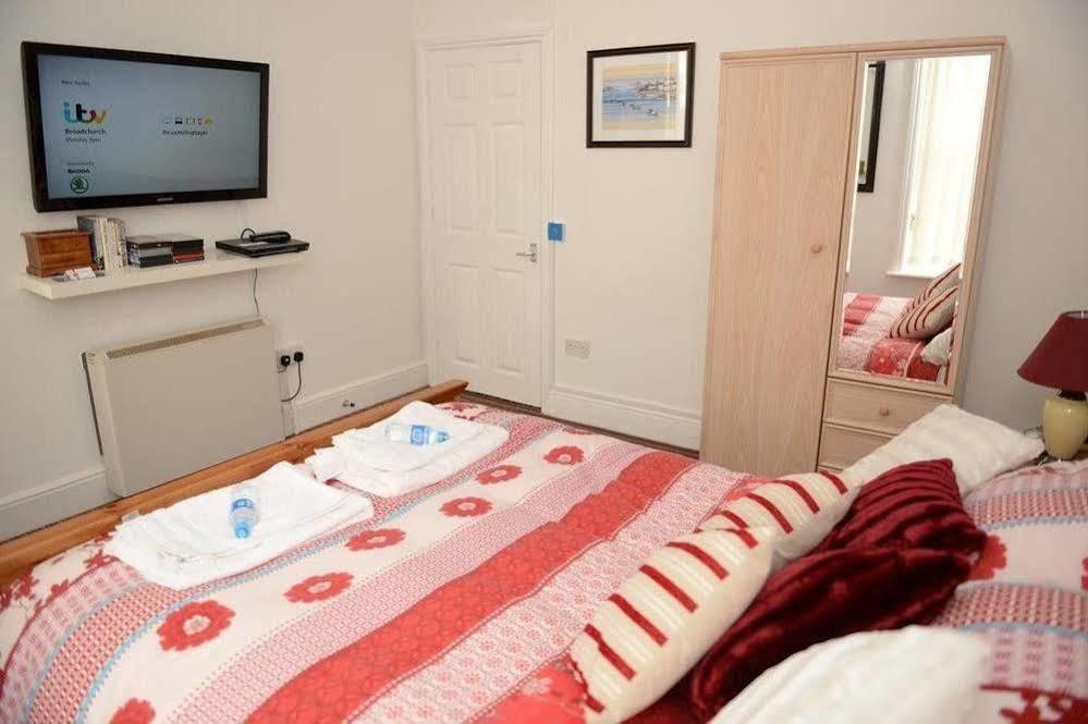 F3 2 Bedroomed Town House - Free Parking - Super 150 Mbps Wifi Near Gavin N Stacey Film House - 1 Free Dog Allowed Barry Exteriér fotografie