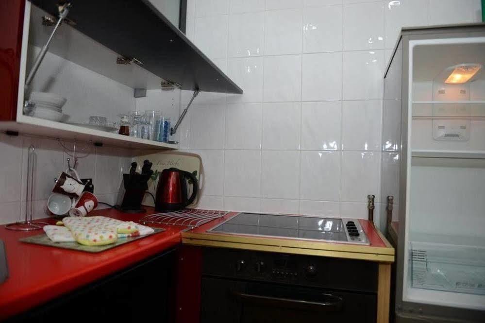 F3 2 Bedroomed Town House - Free Parking - Super 150 Mbps Wifi Near Gavin N Stacey Film House - 1 Free Dog Allowed Barry Exteriér fotografie